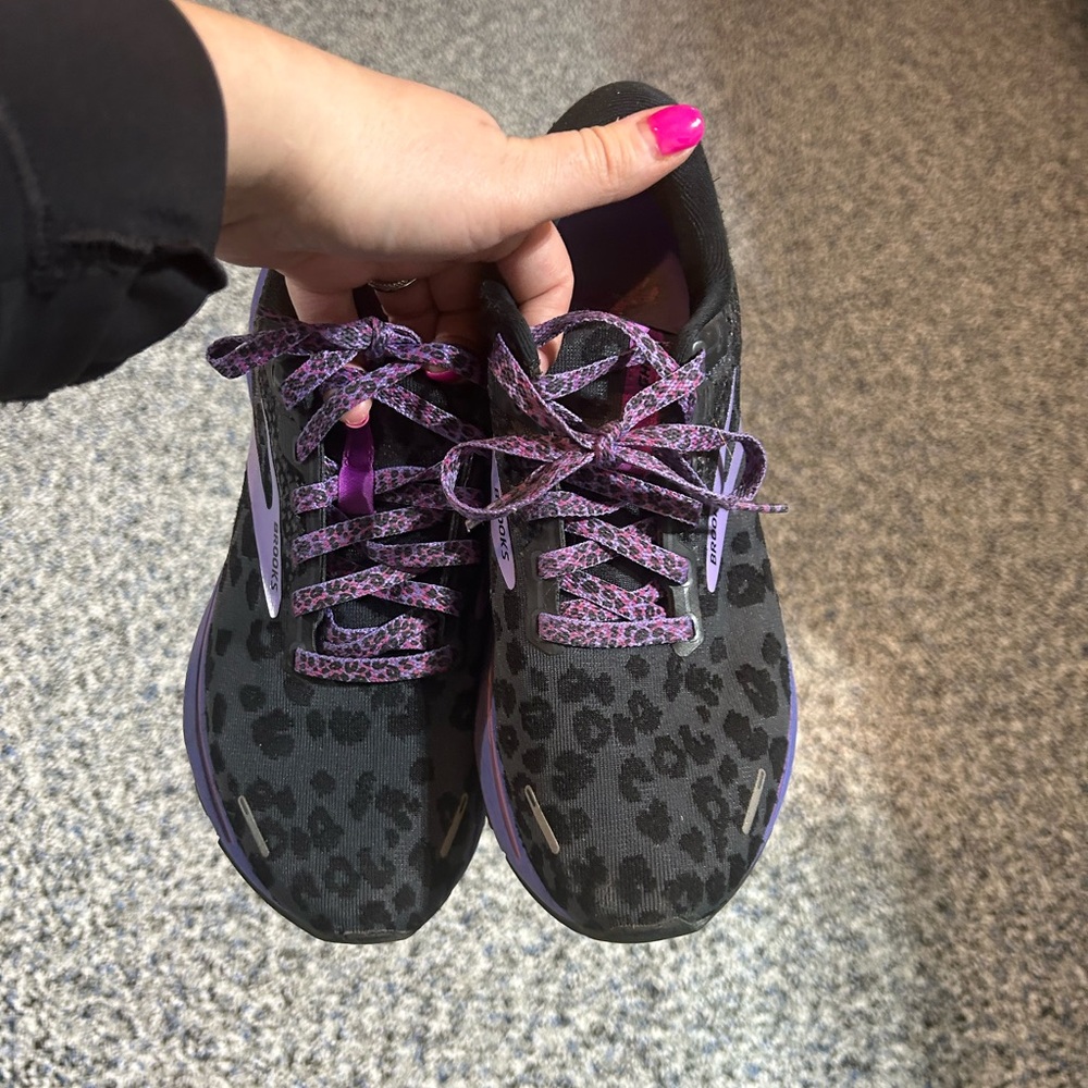 Stylish Black and Purple Women's Sneakers